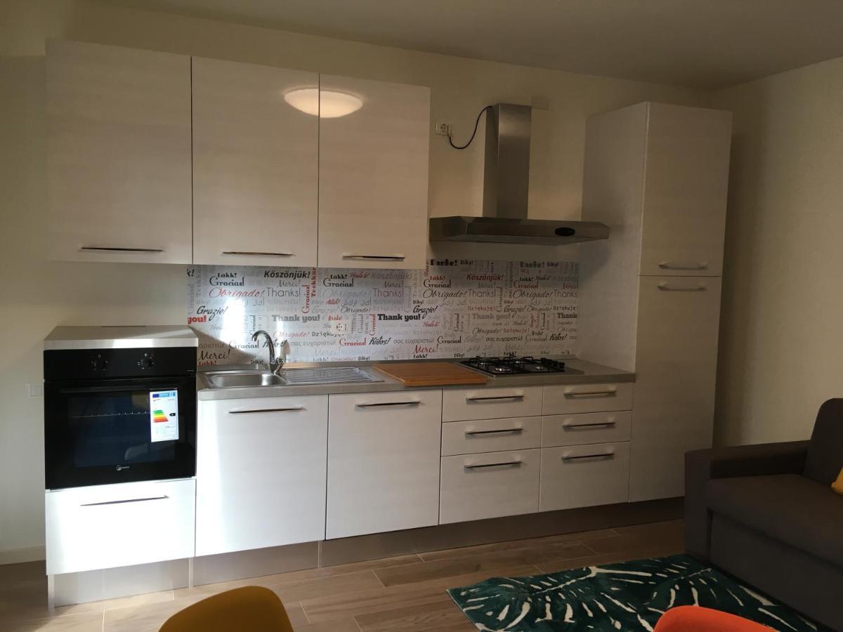Ferienwohnung Residenza Elena Rimini Exterior foto